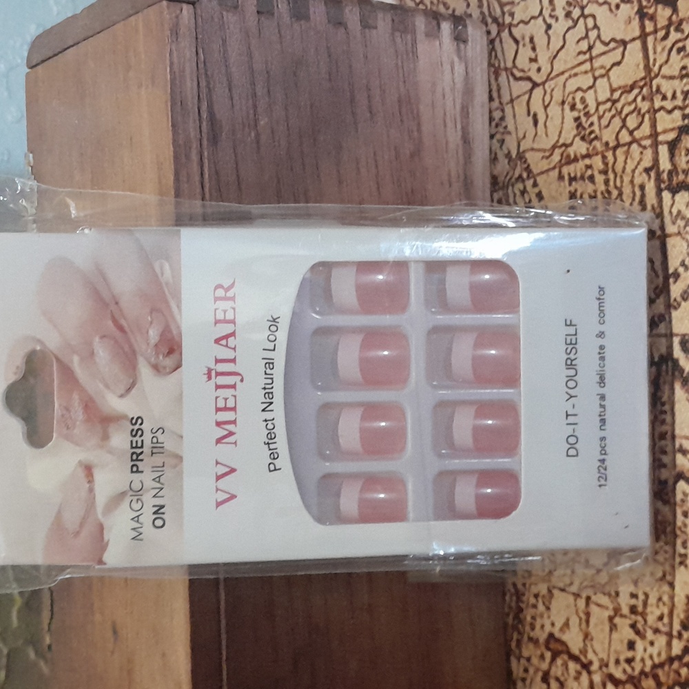 One set french manicure press on nails
